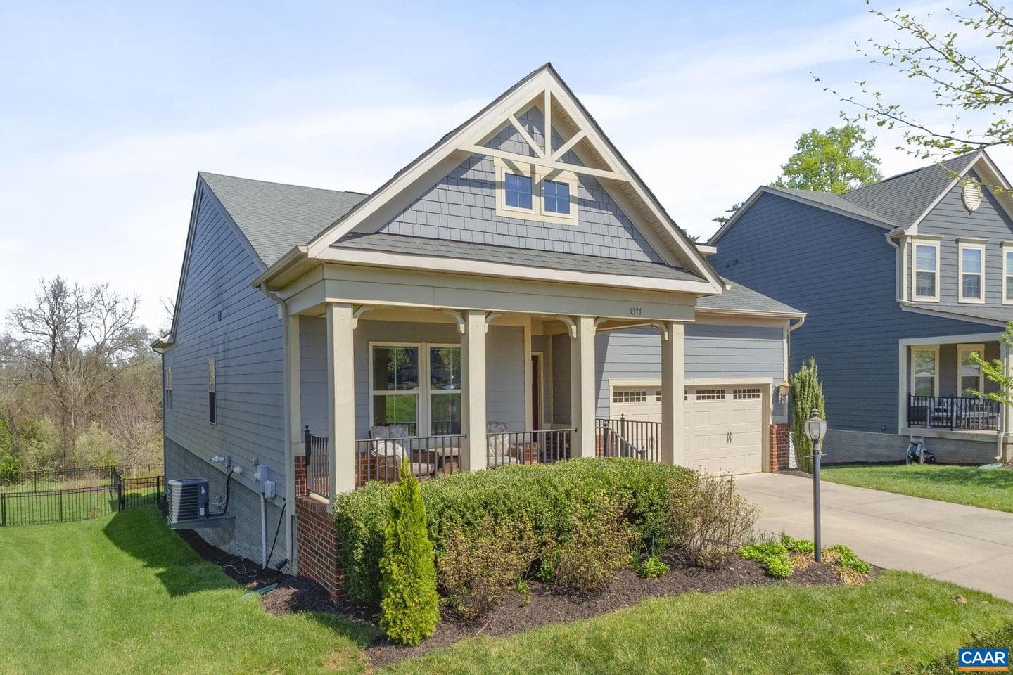 1377 Delphi Ln photo 2