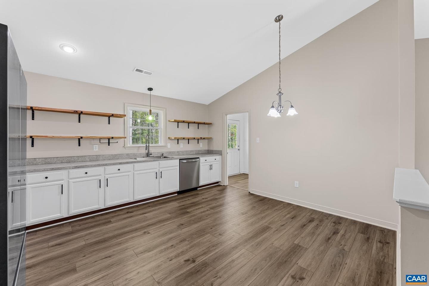 270 Winding Ridge Way photo 8