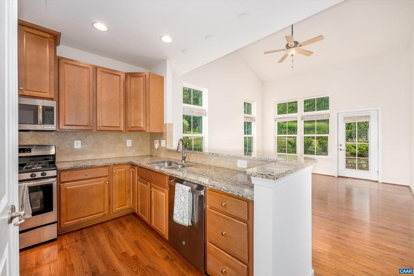 1549 Sawgrass Ct photo 11