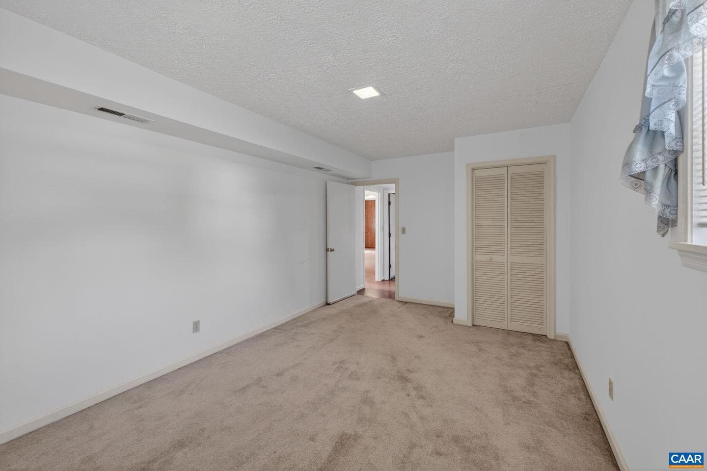 1610 Redwing Ln photo 24