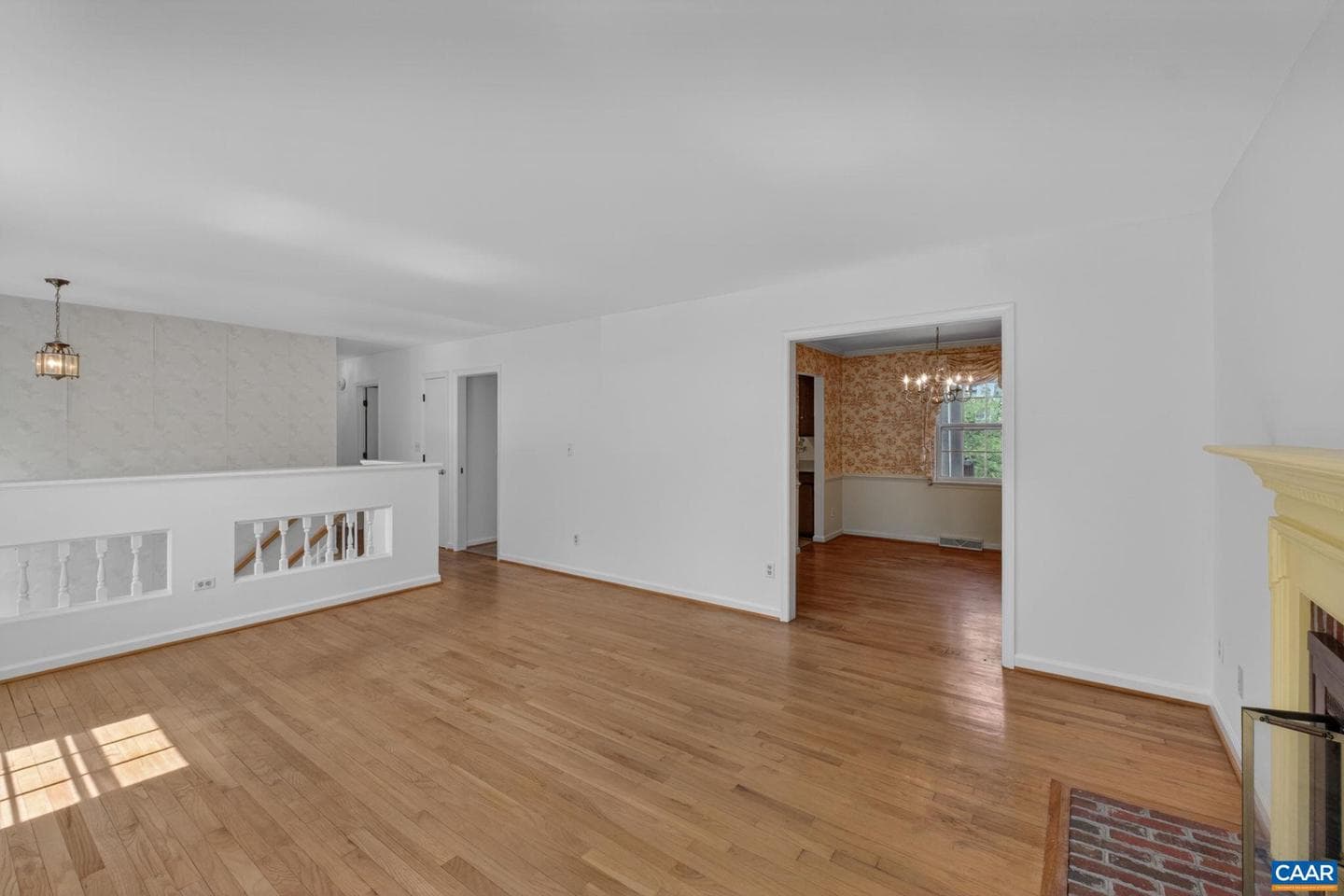 1610 Redwing Ln photo 7