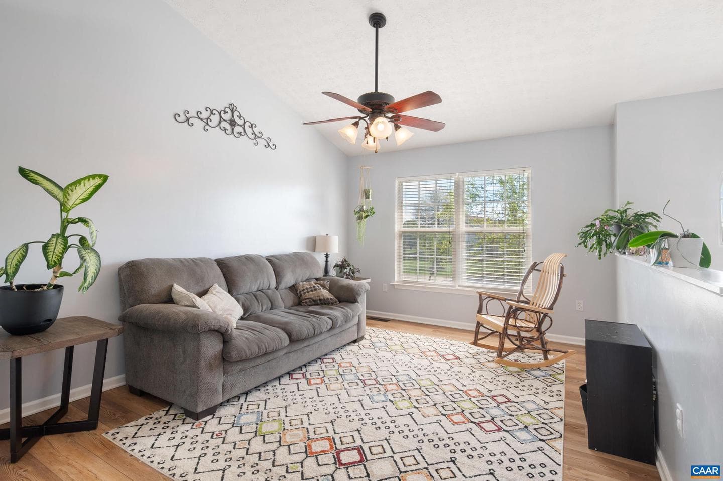 225 Mayfield Ln photo 12