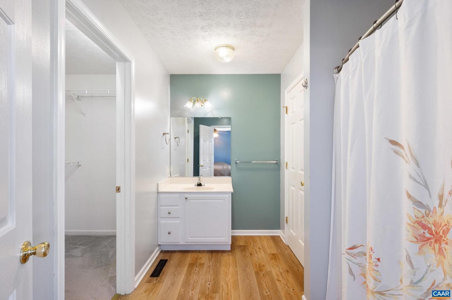 225 Mayfield Ln photo 17