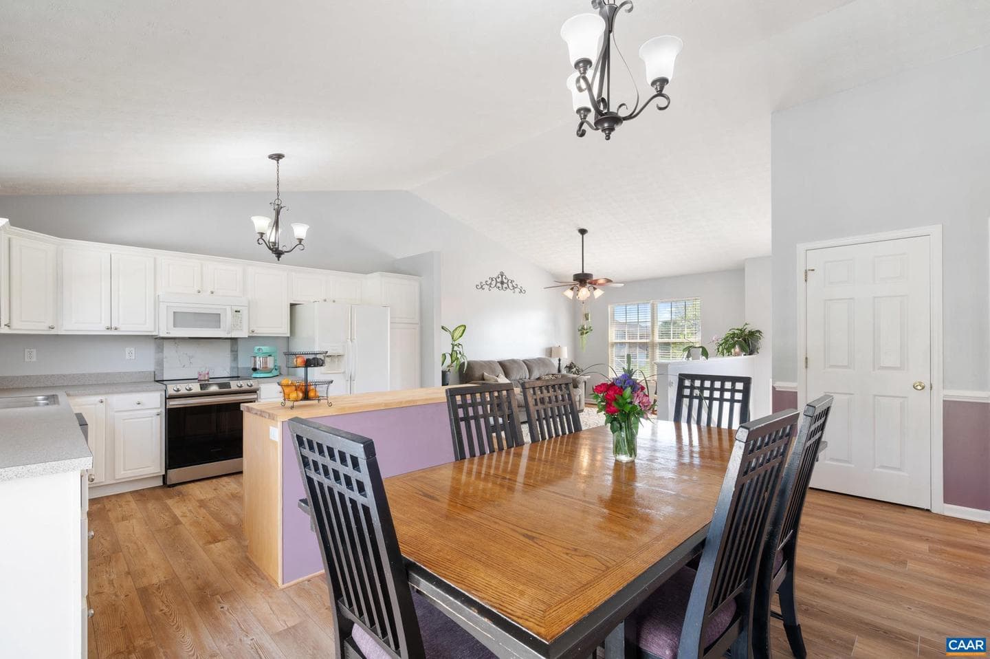 225 Mayfield Ln photo 9