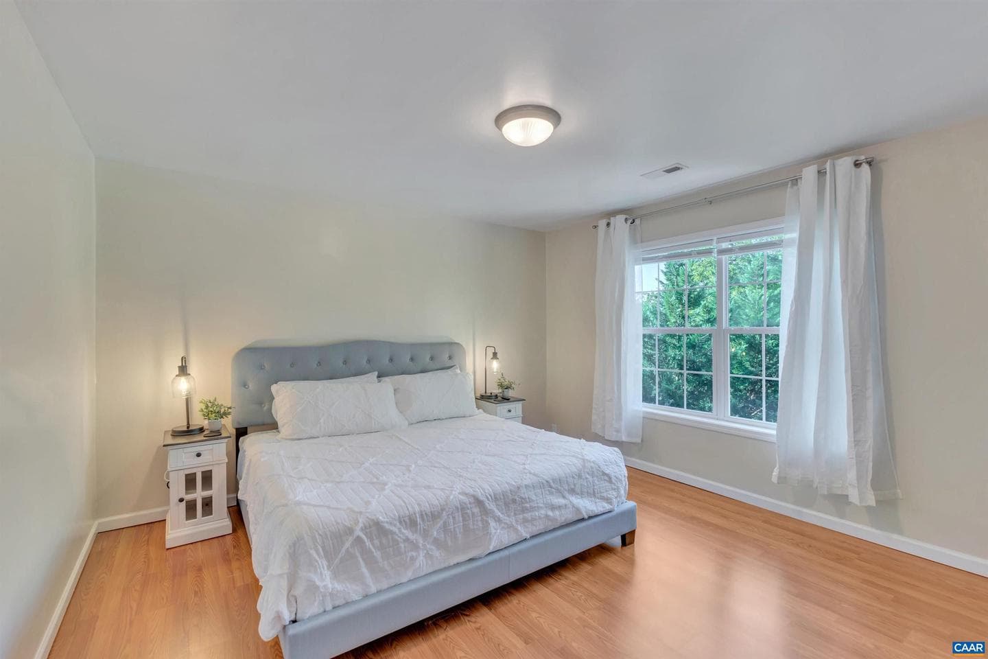1006 Long St photo 26