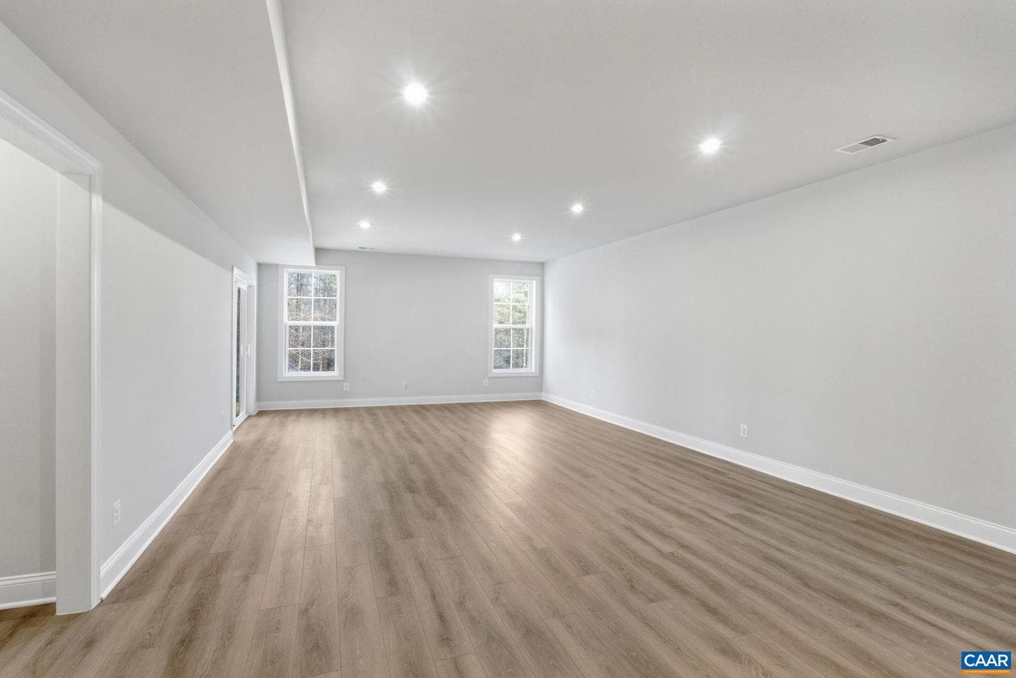 128b Marcella St photo 35