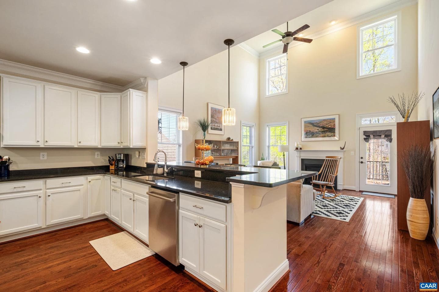 1238 Penfield Ln photo 5