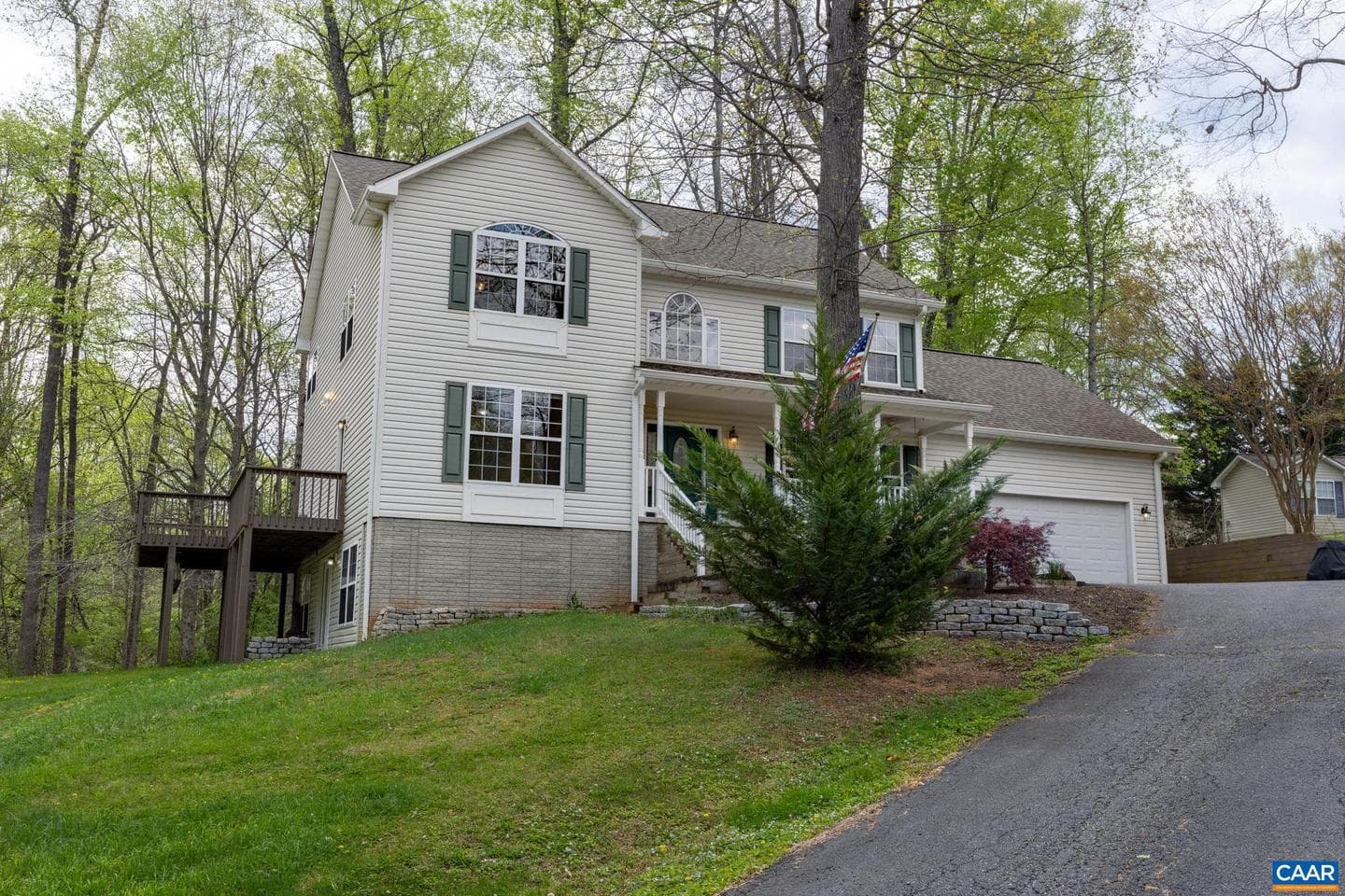 58 Oak Terrace Dr photo 2