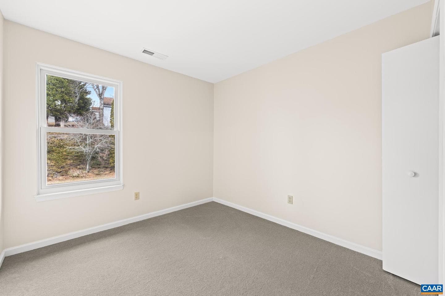 919 Stonehenge Rd photo 22