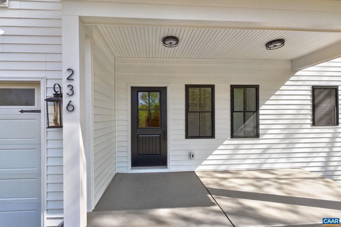 236 Palmer Pl photo 3