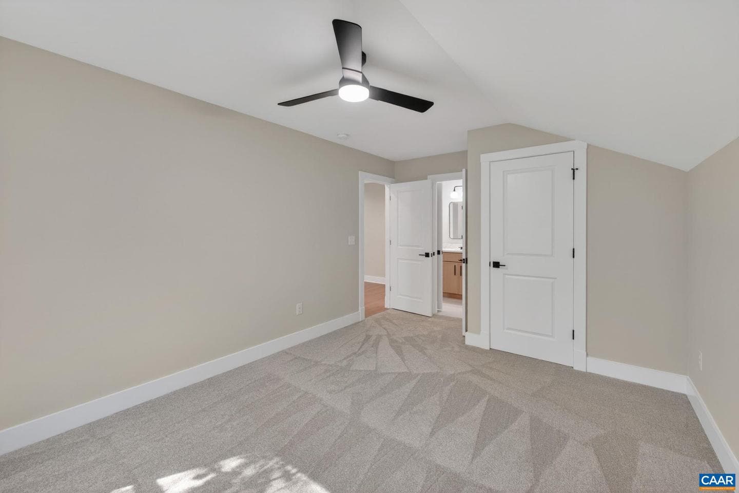 236 Palmer Pl photo 44
