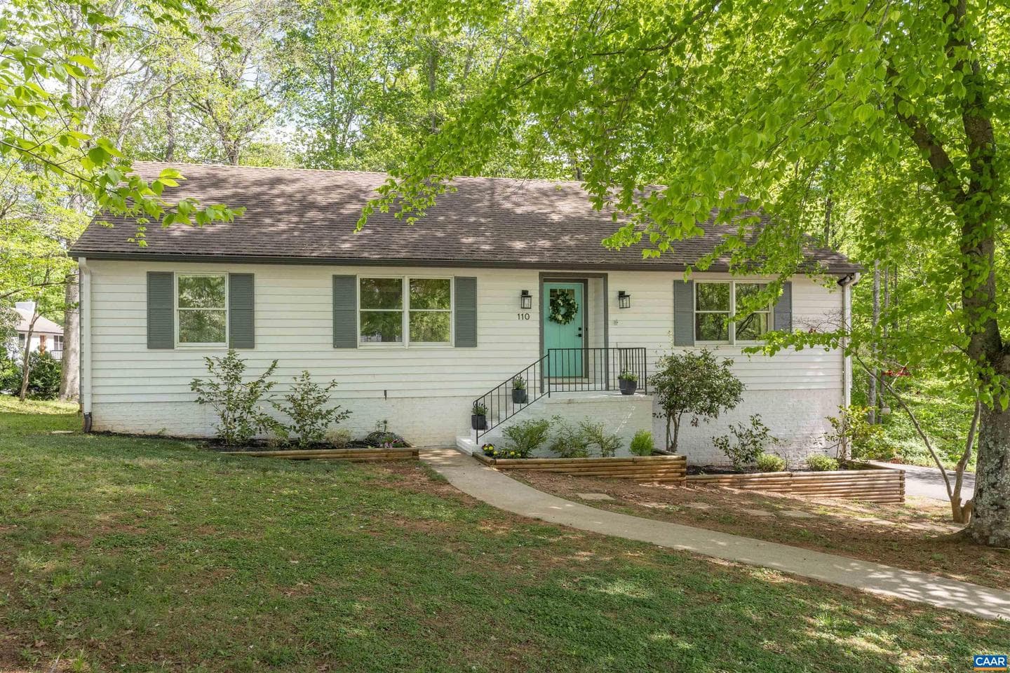110 Carrsbrook Ct photo 2