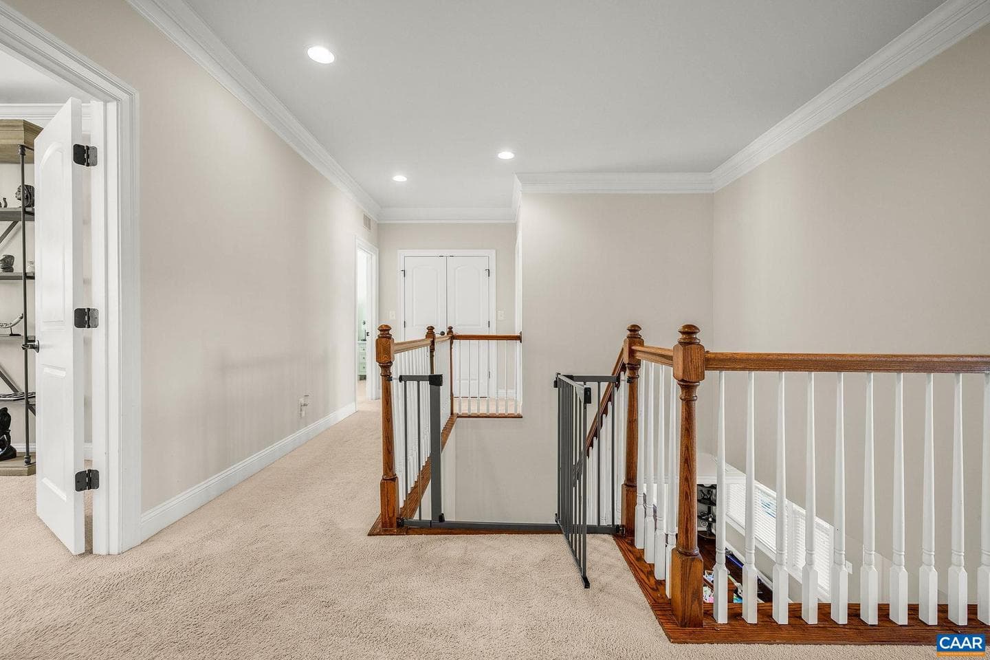 1630 Victor Pl photo 34