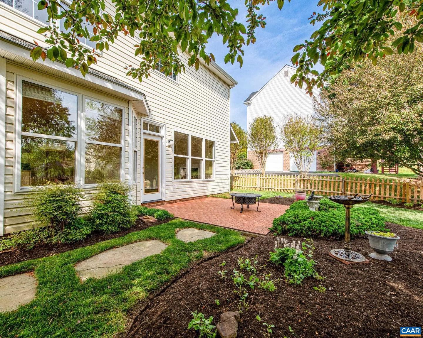 352 Leaping Fox Ct photo 13