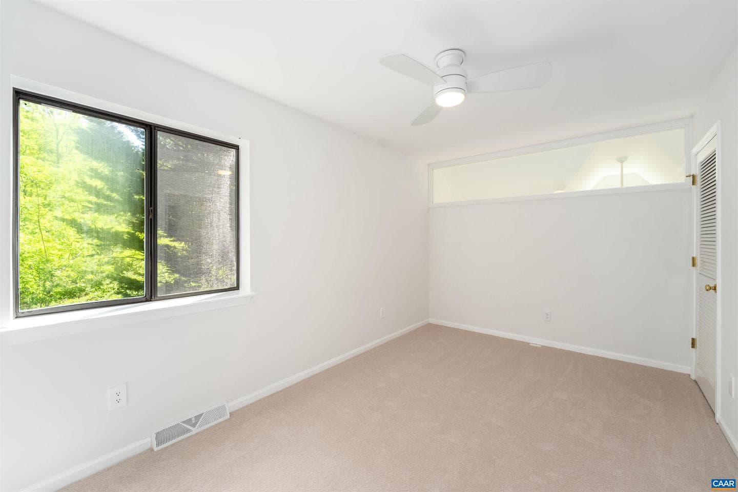 220 Homestead Ln photo 29