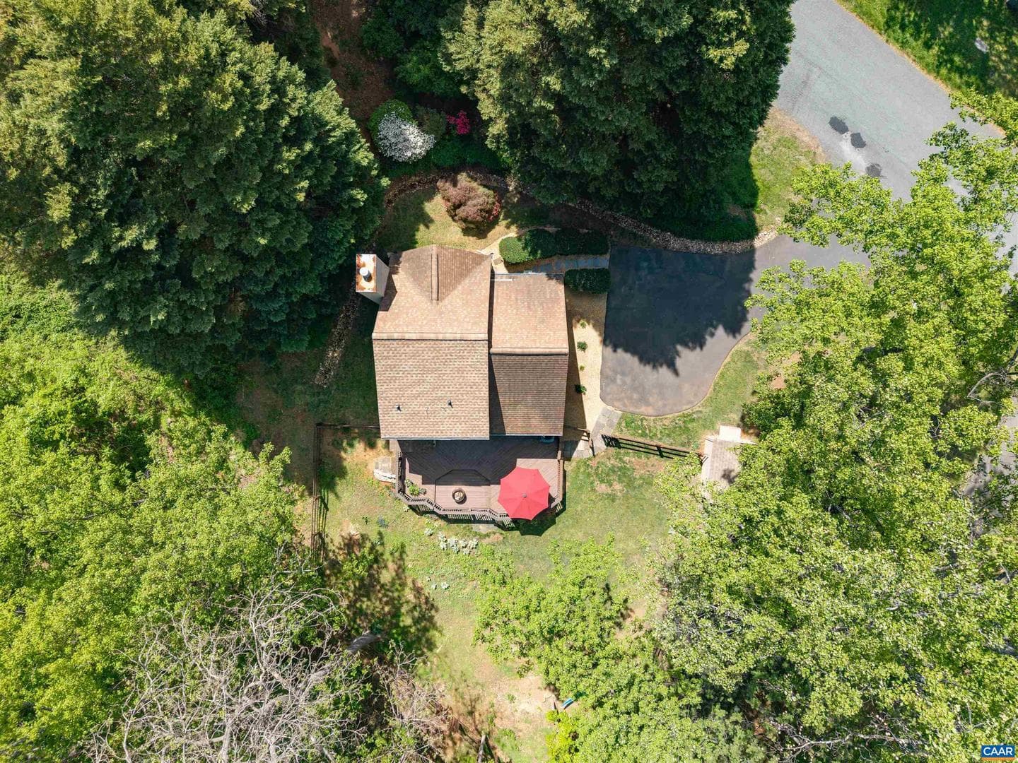 220 Homestead Ln photo 35