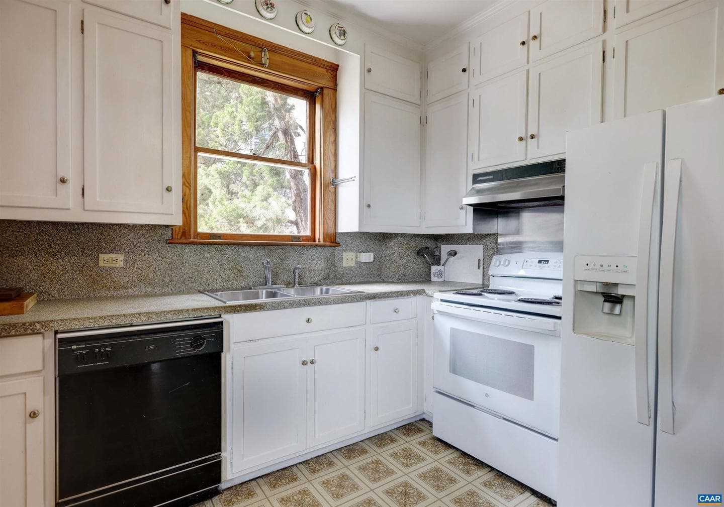 620 Ridge St photo 21