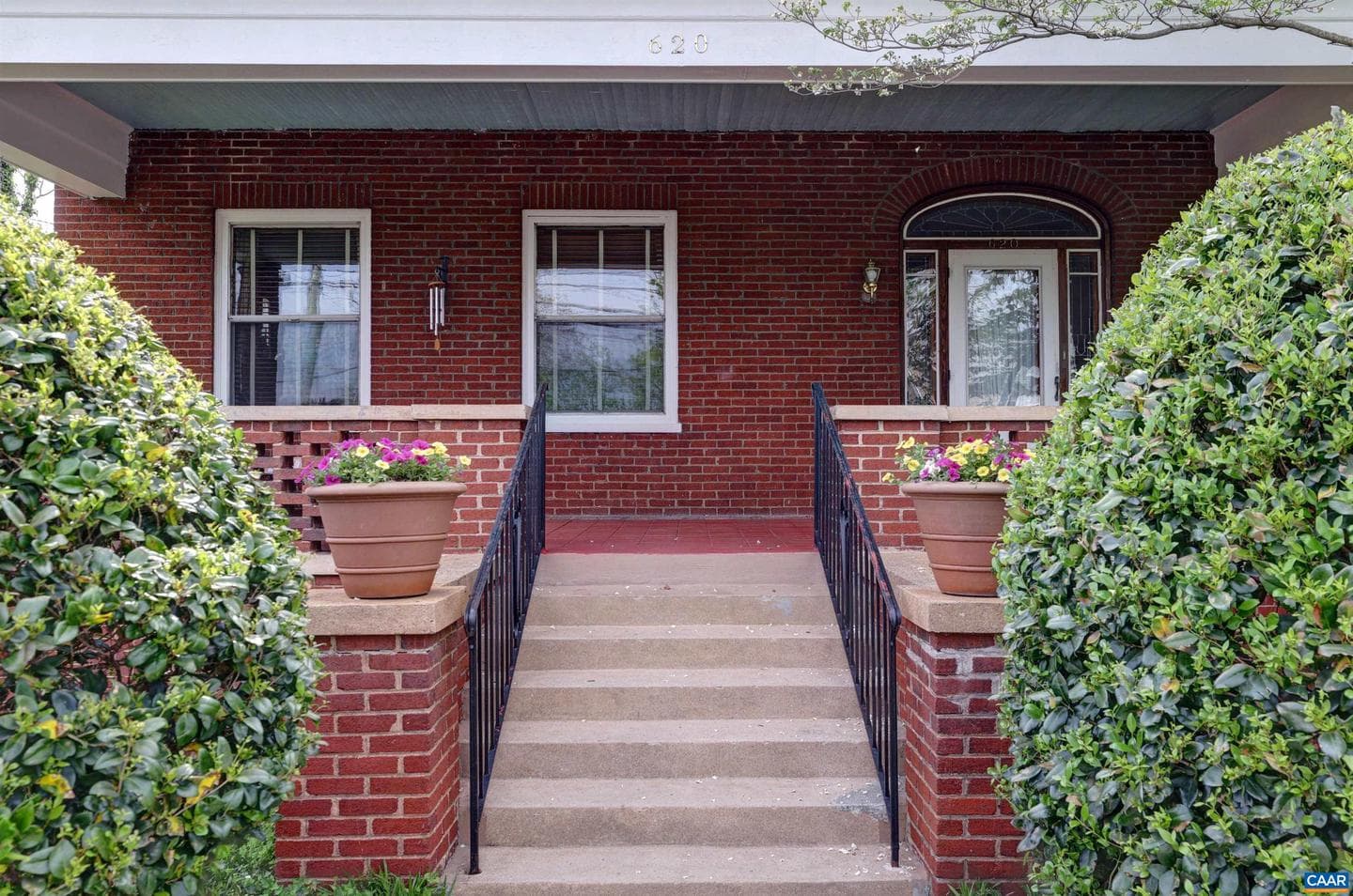 620 Ridge St photo 5