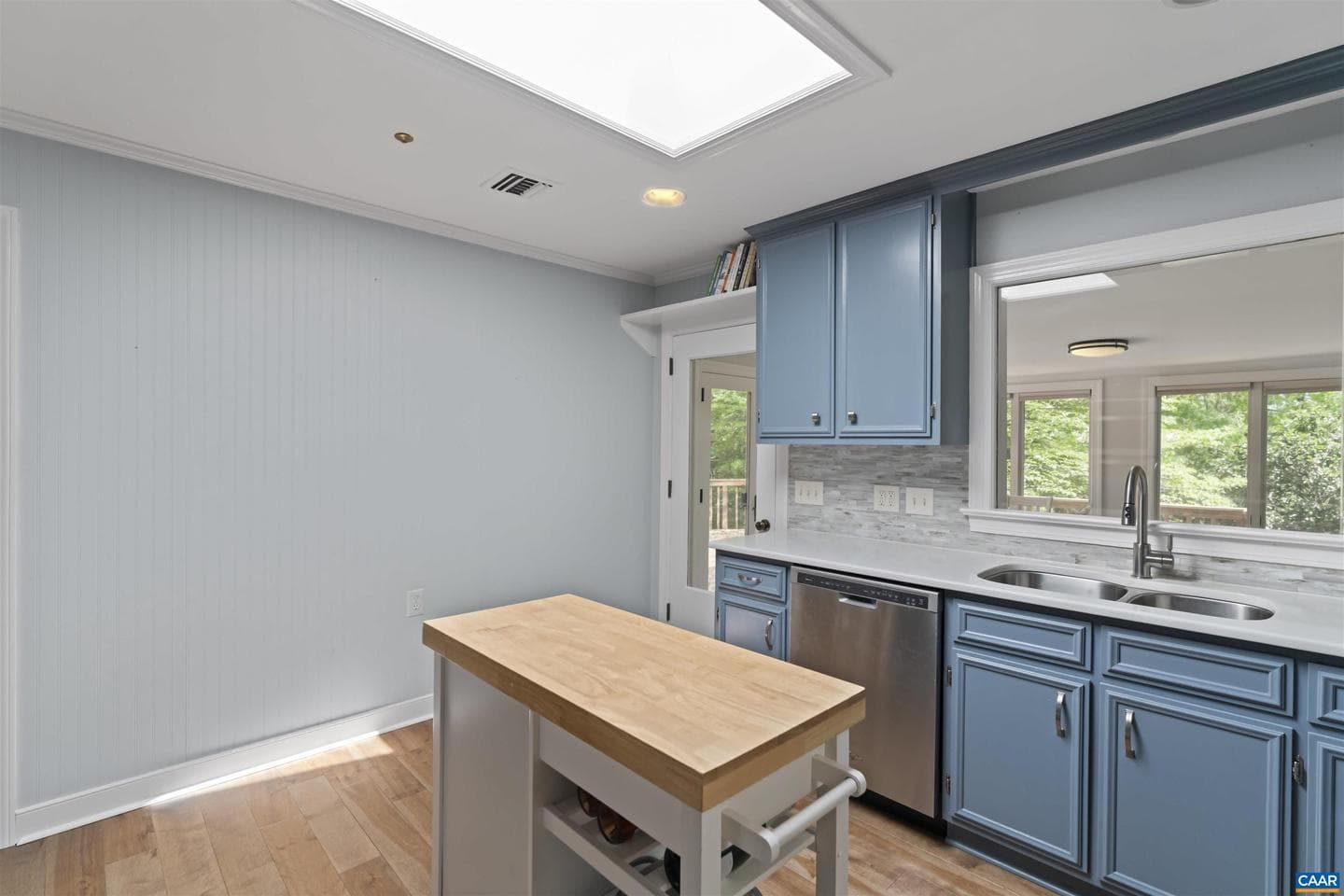 102 Westminster Rd photo 14