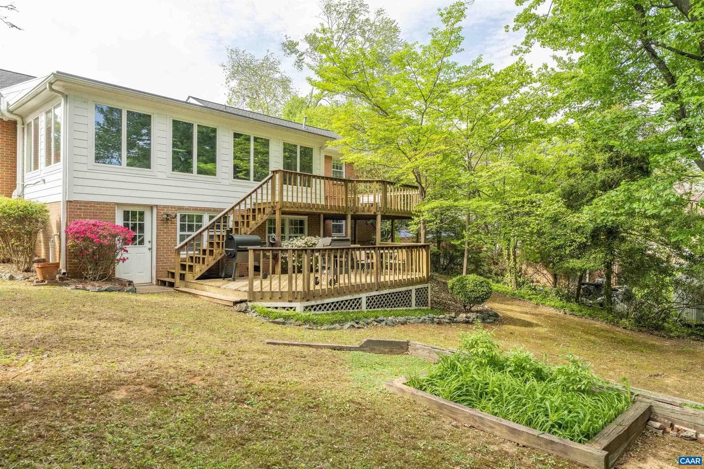 102 Westminster Rd photo 4