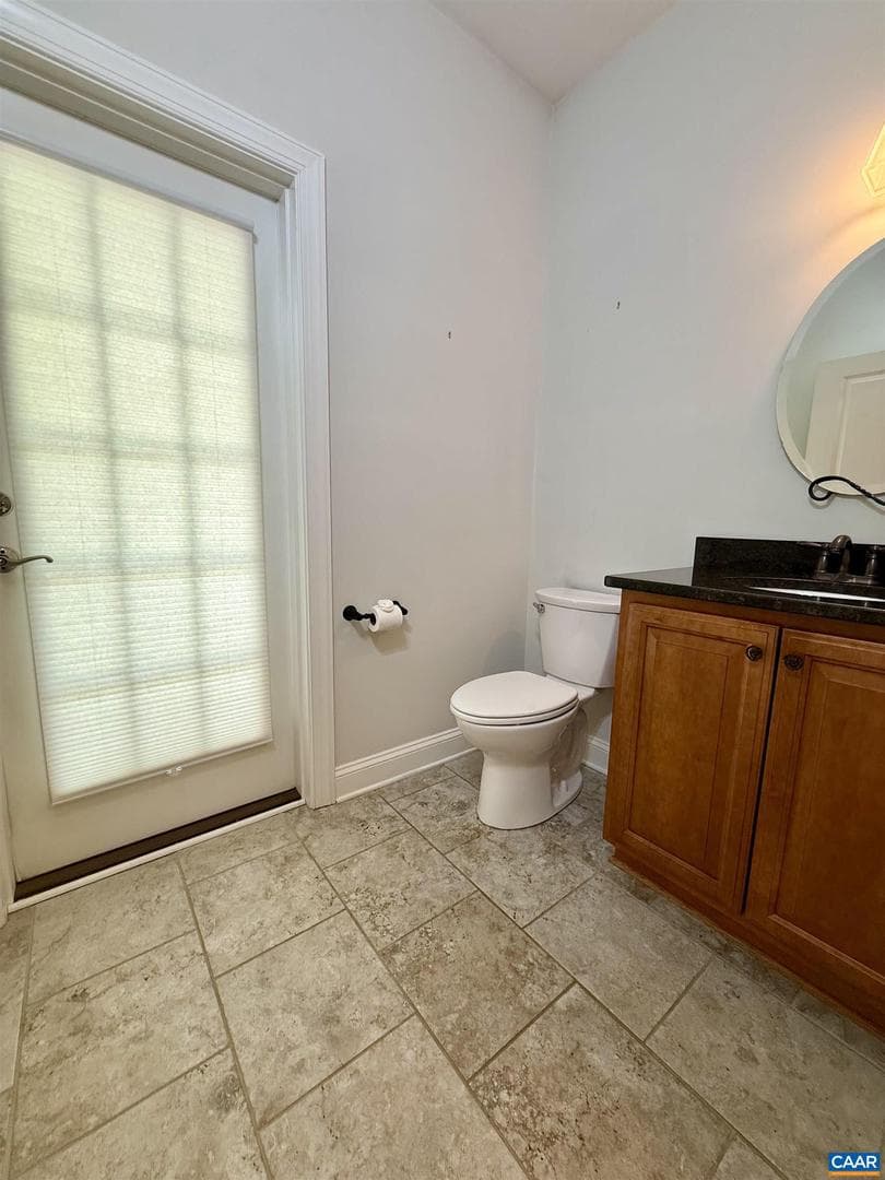 1025 Pelham Dr photo 13