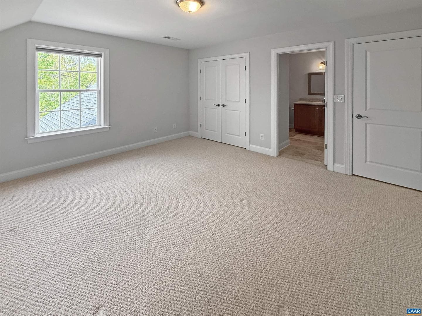 1025 Pelham Dr photo 32