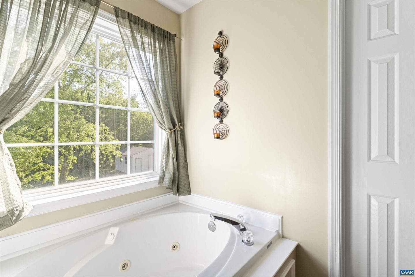 156 Southridge Dr photo 23