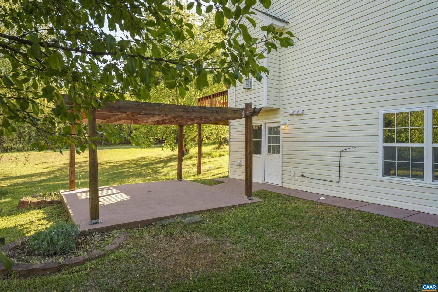 156 Southridge Dr photo 35