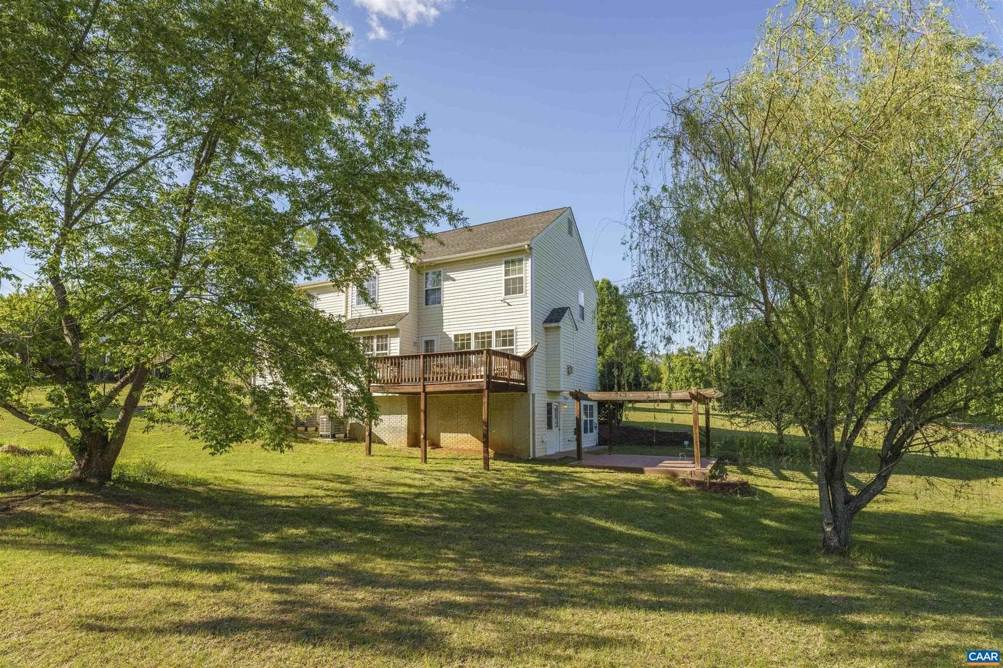 156 Southridge Dr photo 42