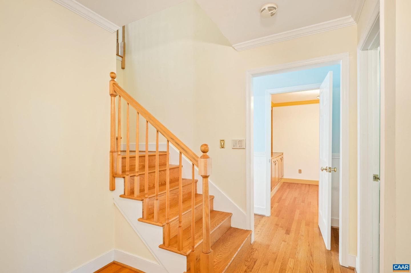 165 Walnut Ln photo 9