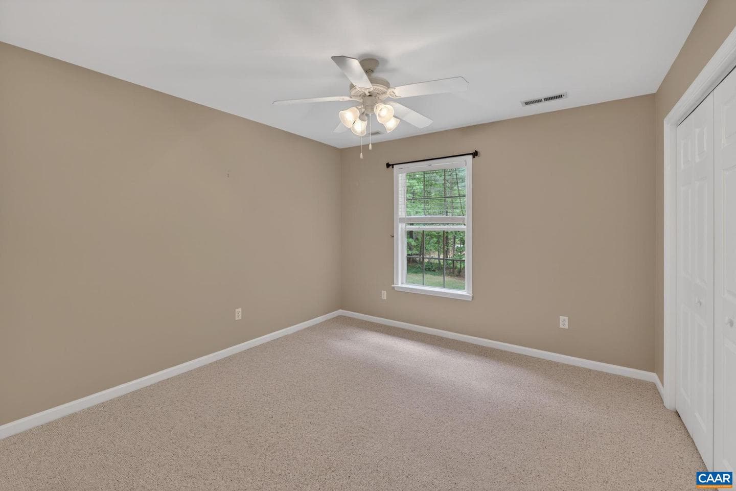 154 White Cedar Rd photo 22