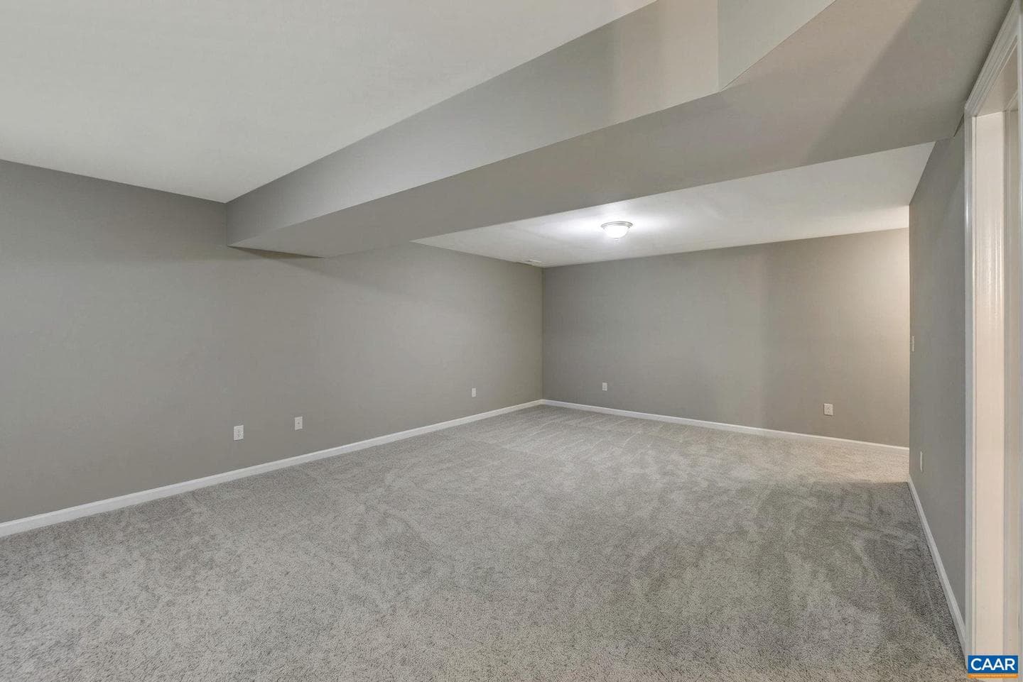 154 White Cedar Rd photo 31
