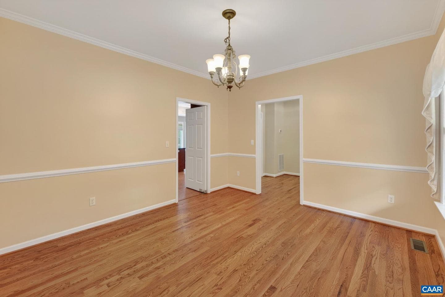 154 White Cedar Rd photo 9