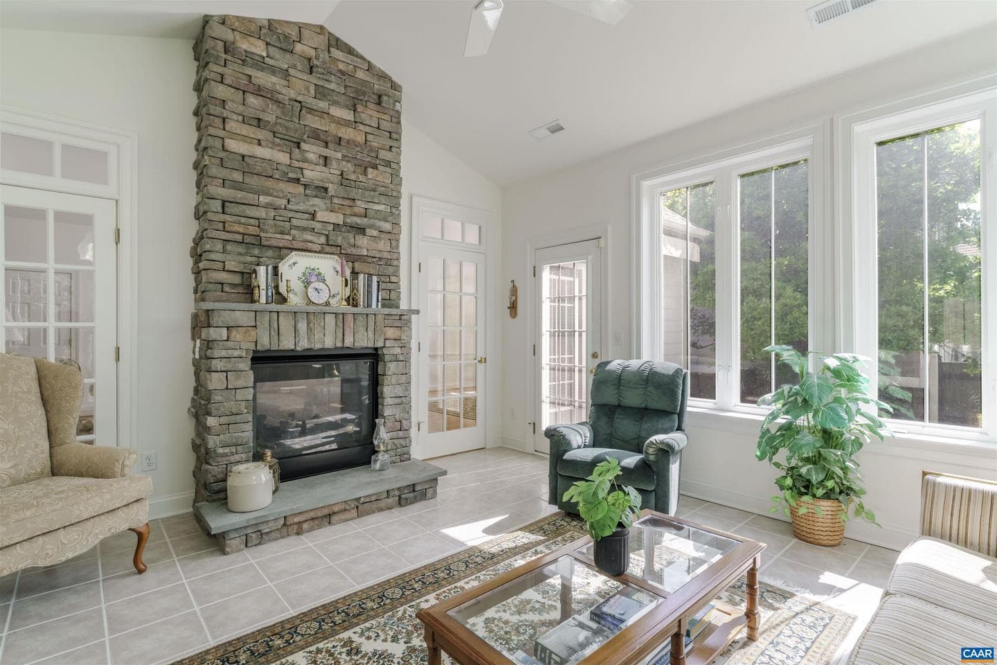 5527 Stonegate Ln photo 17