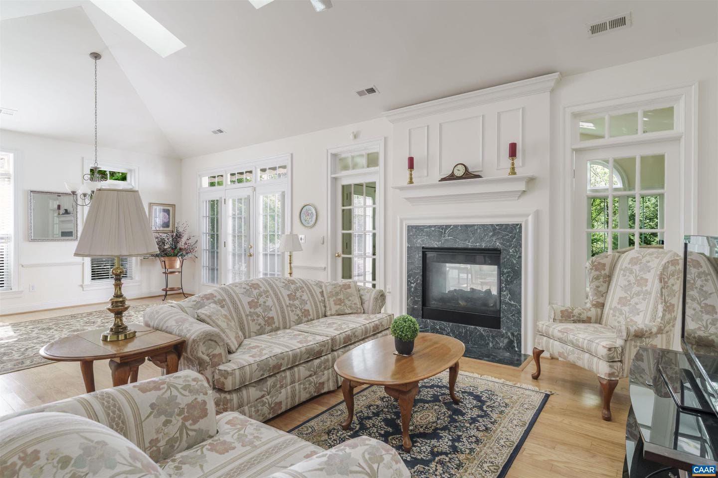 5527 Stonegate Ln photo 8