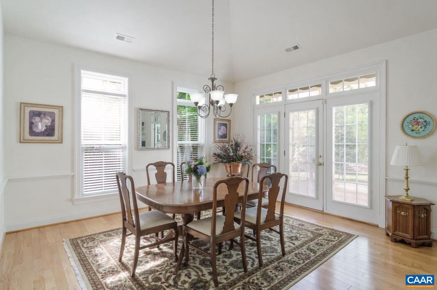 5527 Stonegate Ln photo 9