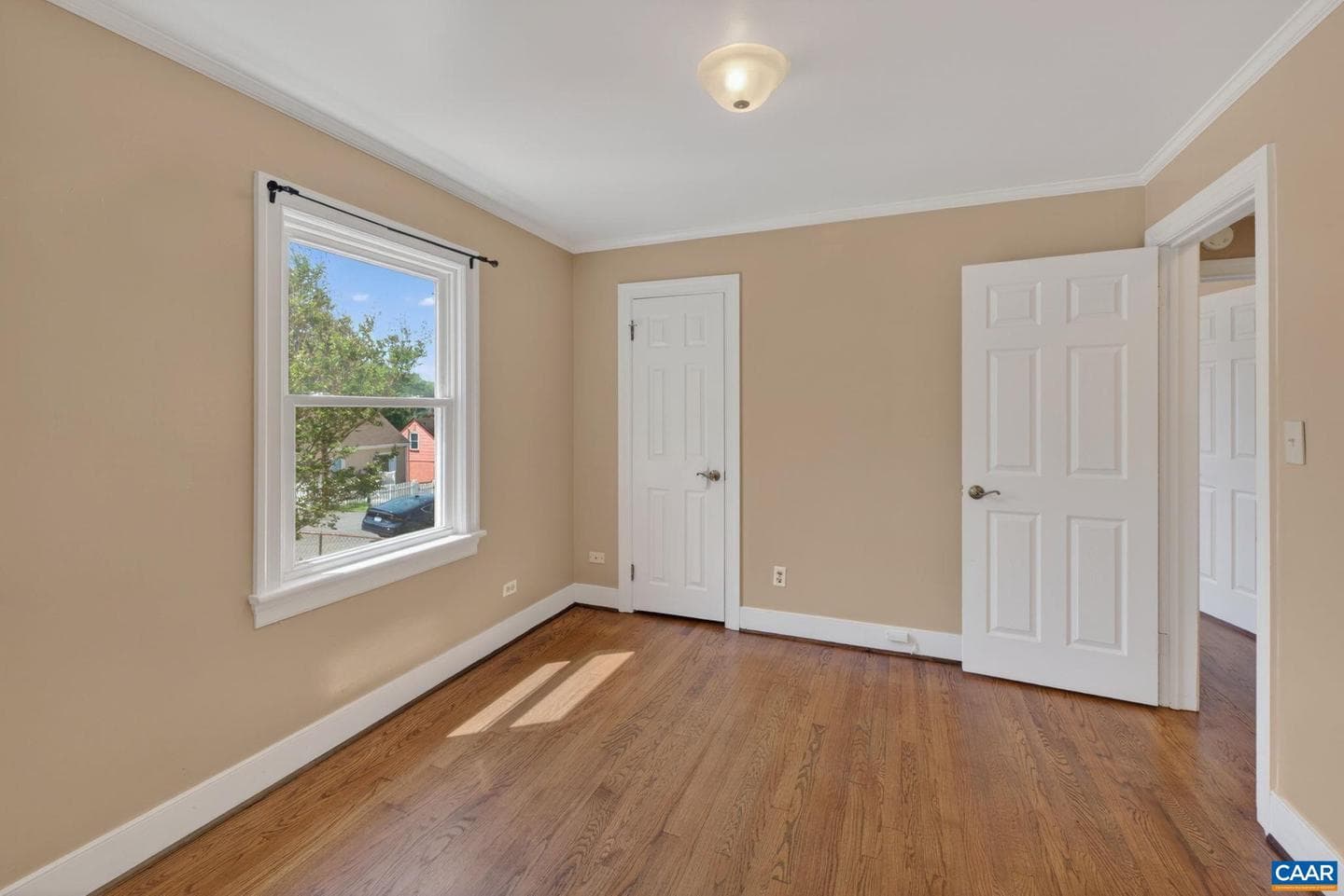 511 Stonehenge Ave photo 16