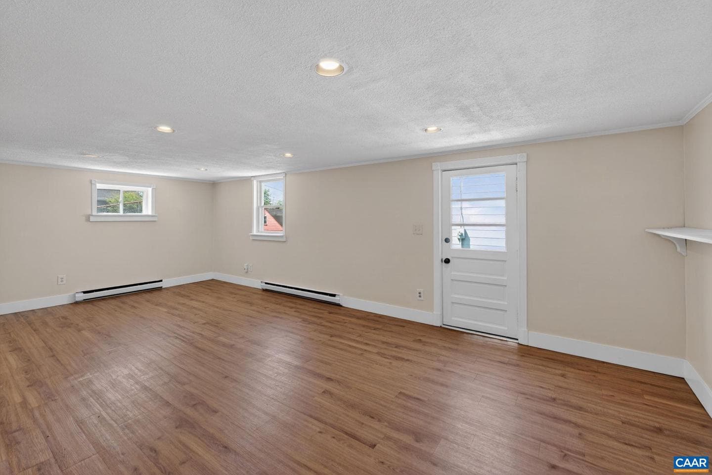 511 Stonehenge Ave photo 24