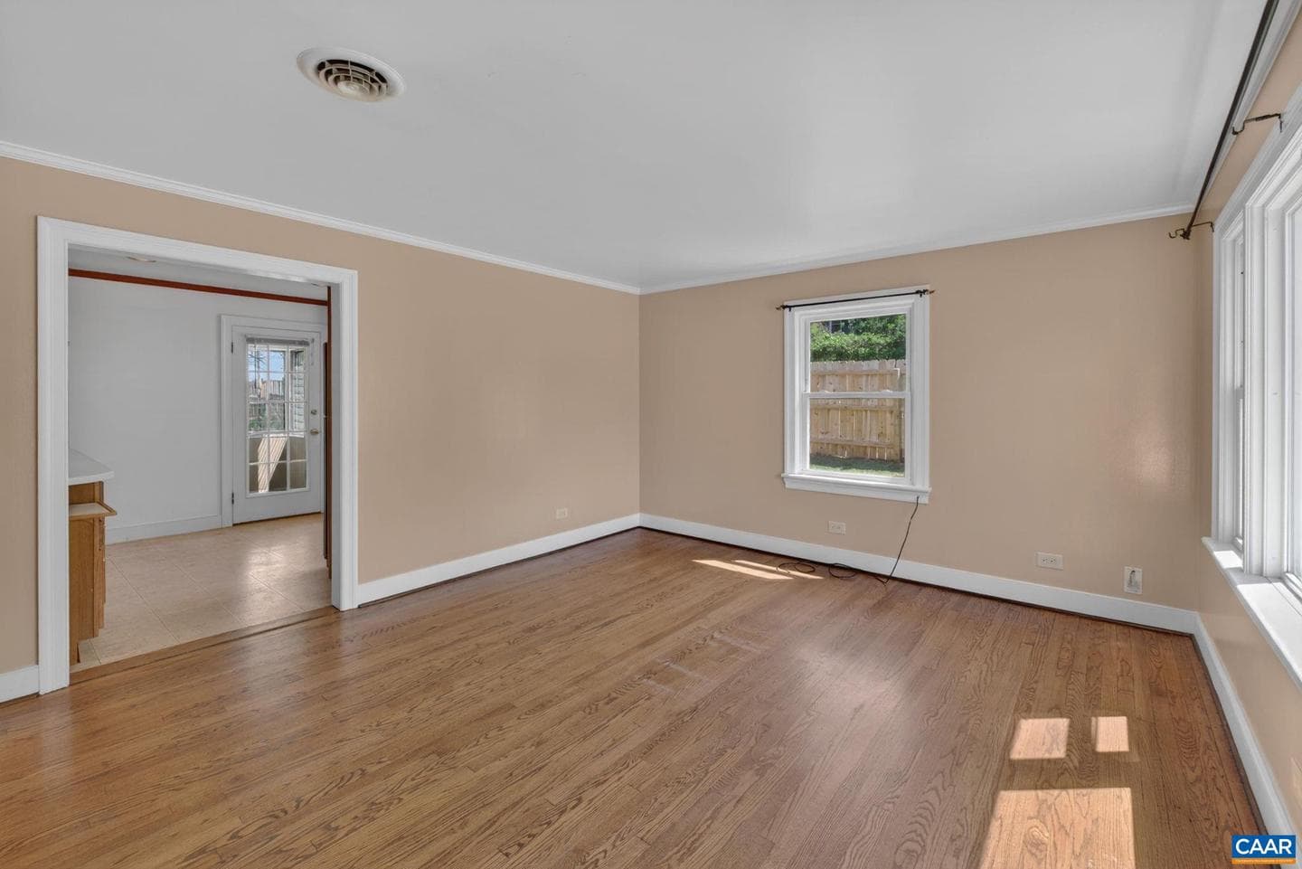 511 Stonehenge Ave photo 6