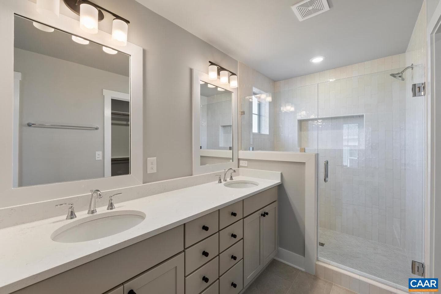 89 Renee Ln photo 16