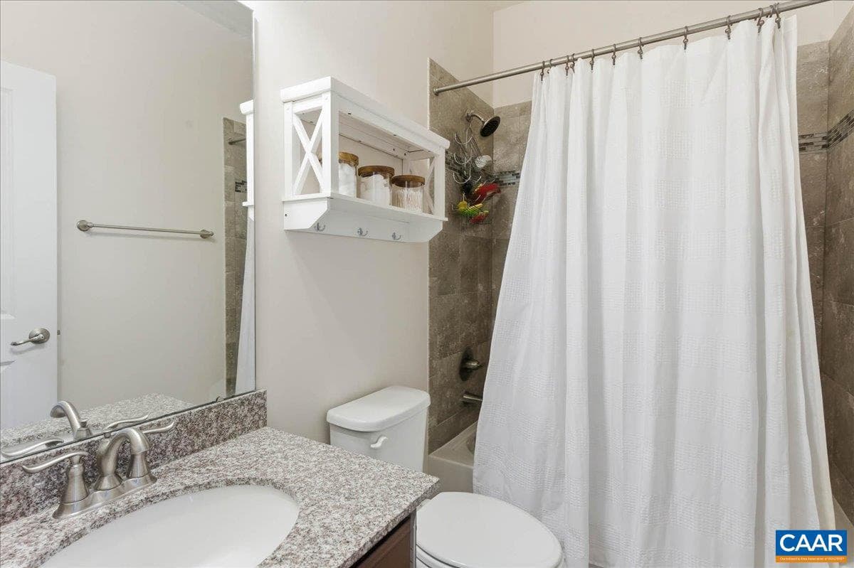 2054 Bethpage Ct # 2054 photo 25