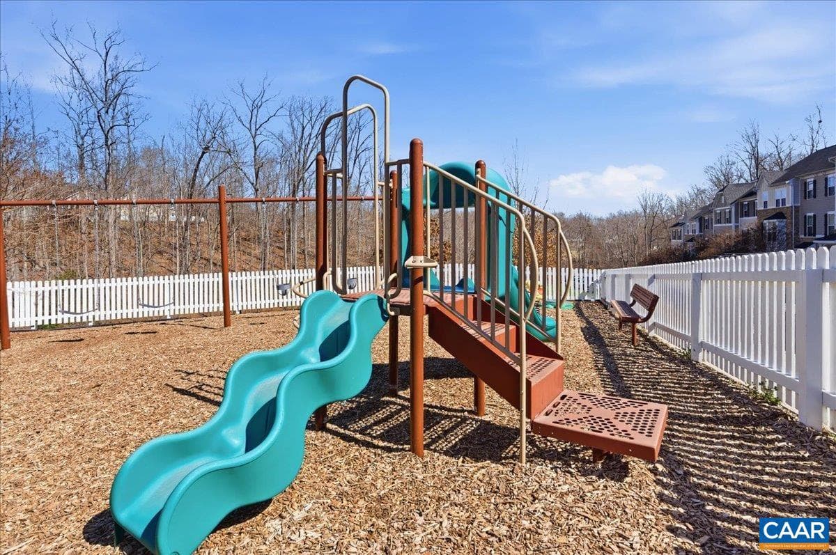 2054 Bethpage Ct # 2054 photo 33