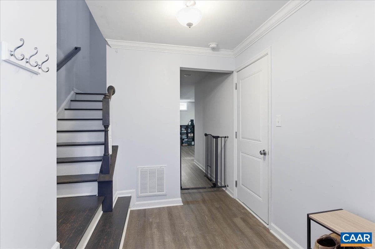 2054 Bethpage Ct # 2054 photo 7