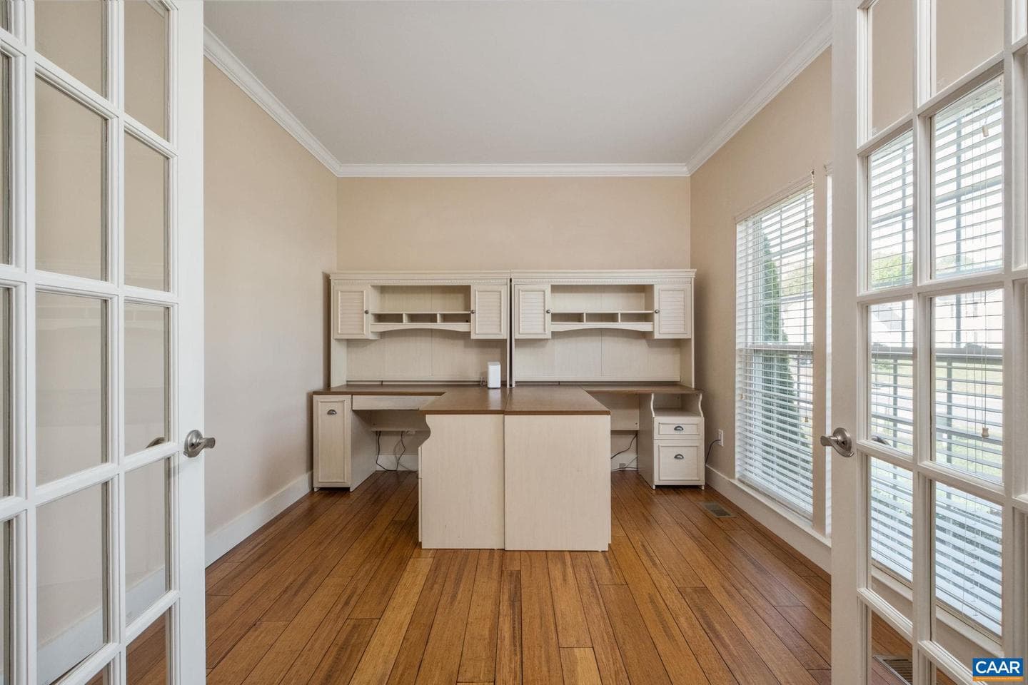66 Elizabeth Dr photo 7