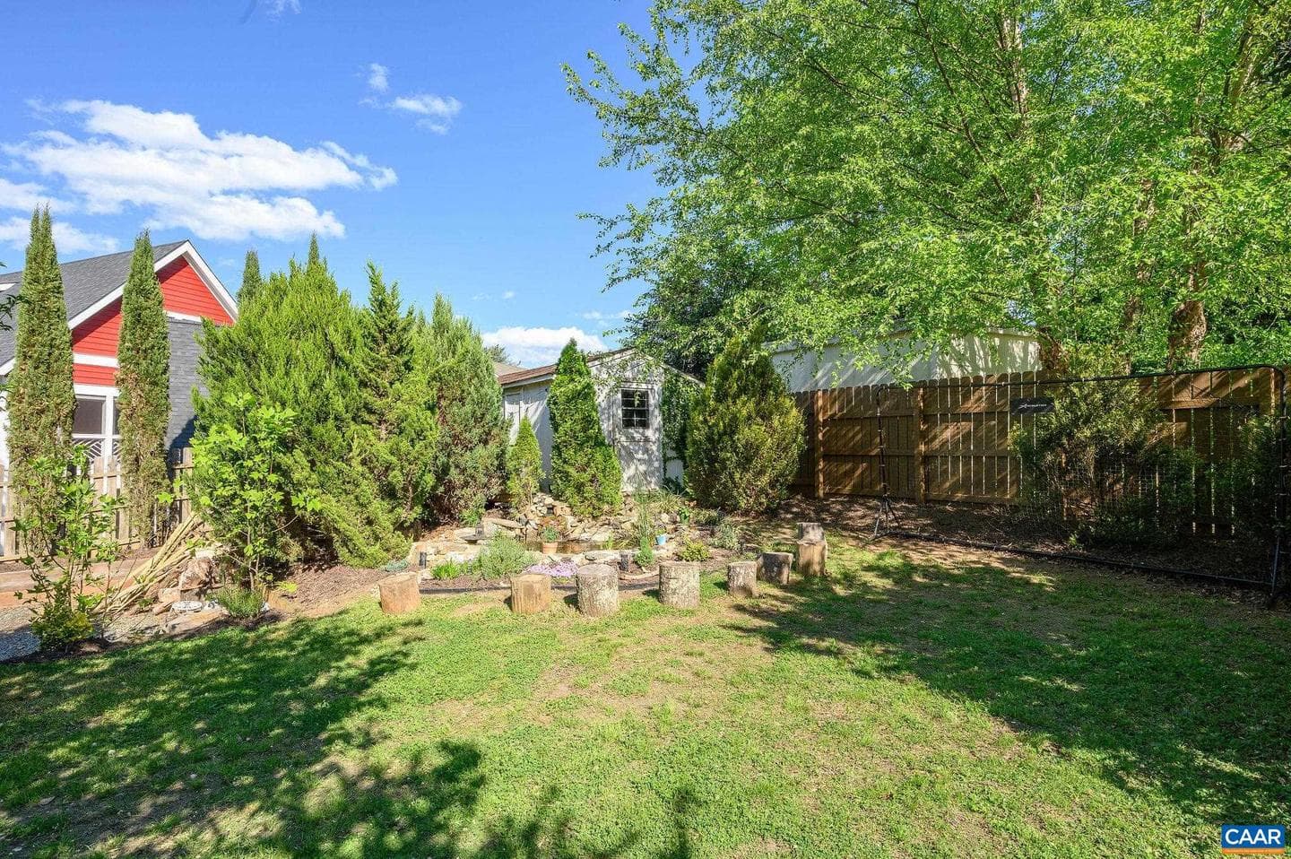 2720 Jefferson Park Ave photo 44