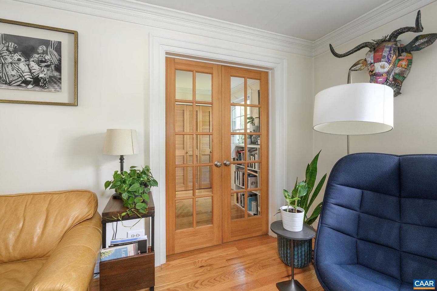 2720 Jefferson Park Ave photo 8