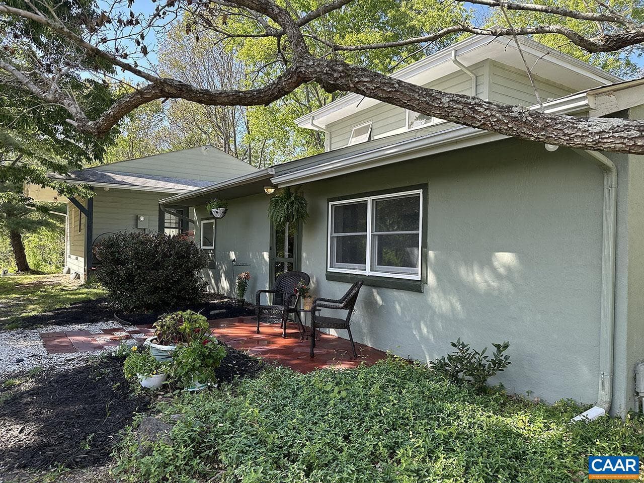 4177 Rolling Rd photo 5