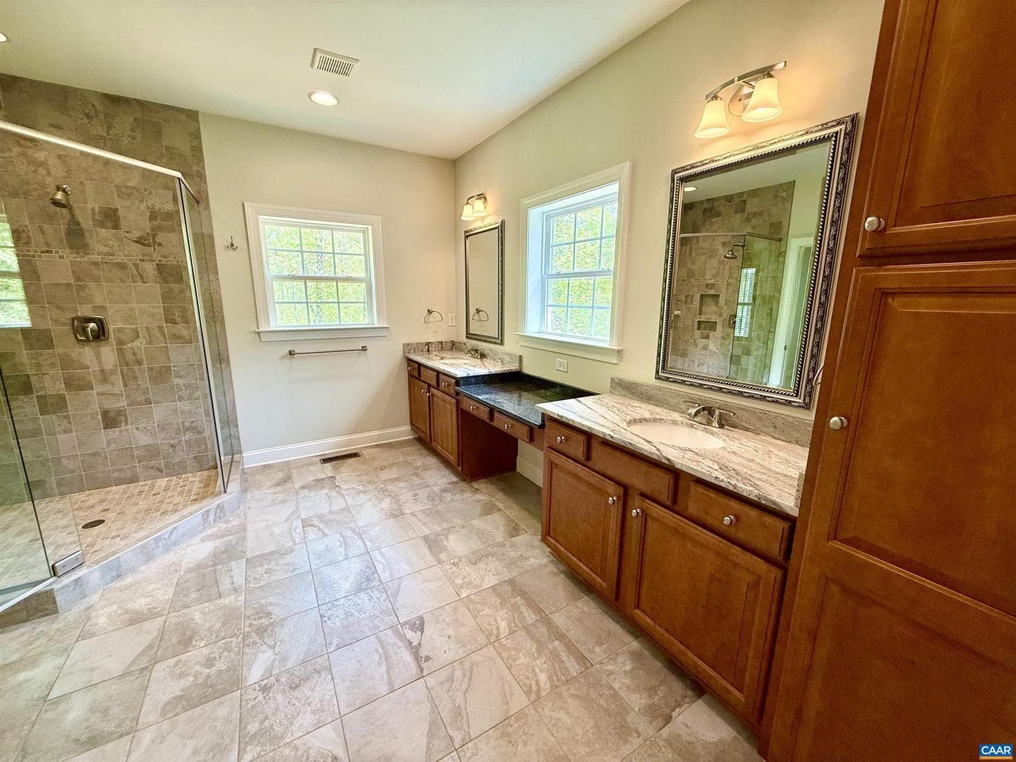 1025 E Pelham Dr photo 22
