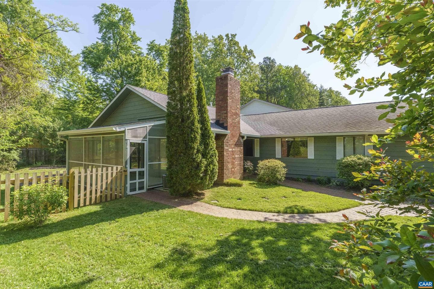 279 Tennis Dr
