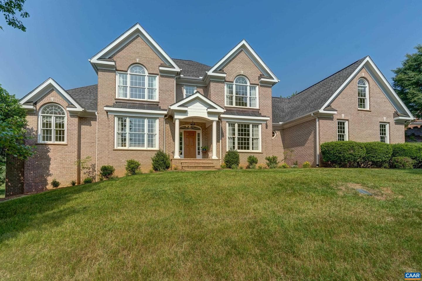455 Foxdale Ln photo 3